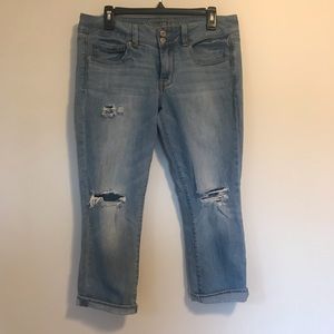 American Eagle Artist Crop Distressed Jean Size 8
